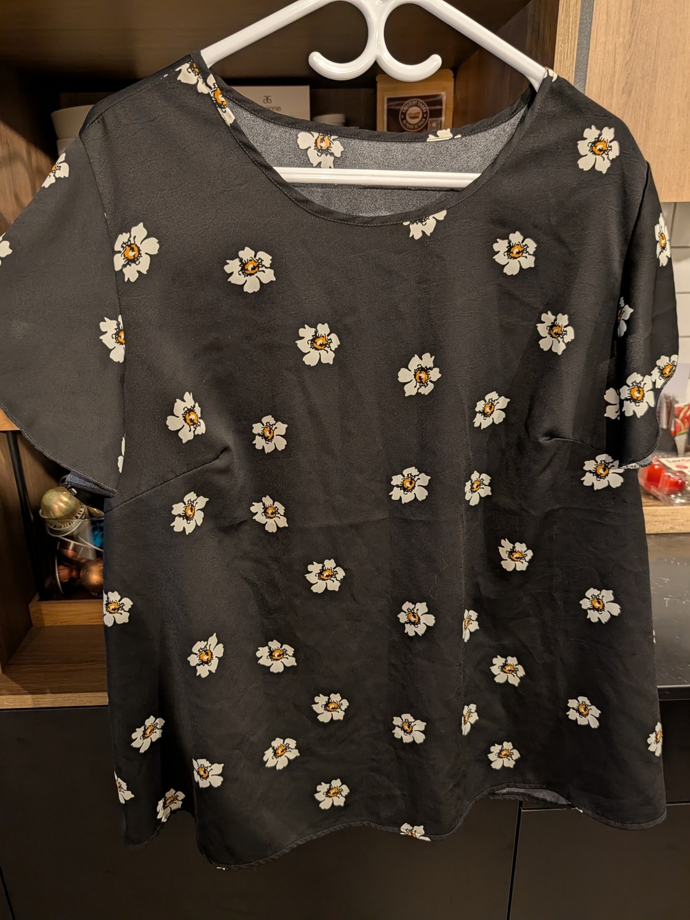 SHEIN Black Floral Short-Sleeve Blouse with White & Yellow Flowers